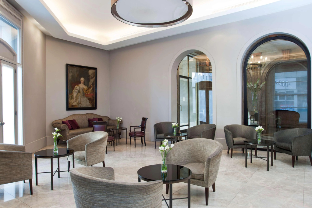 Lobby & Reception