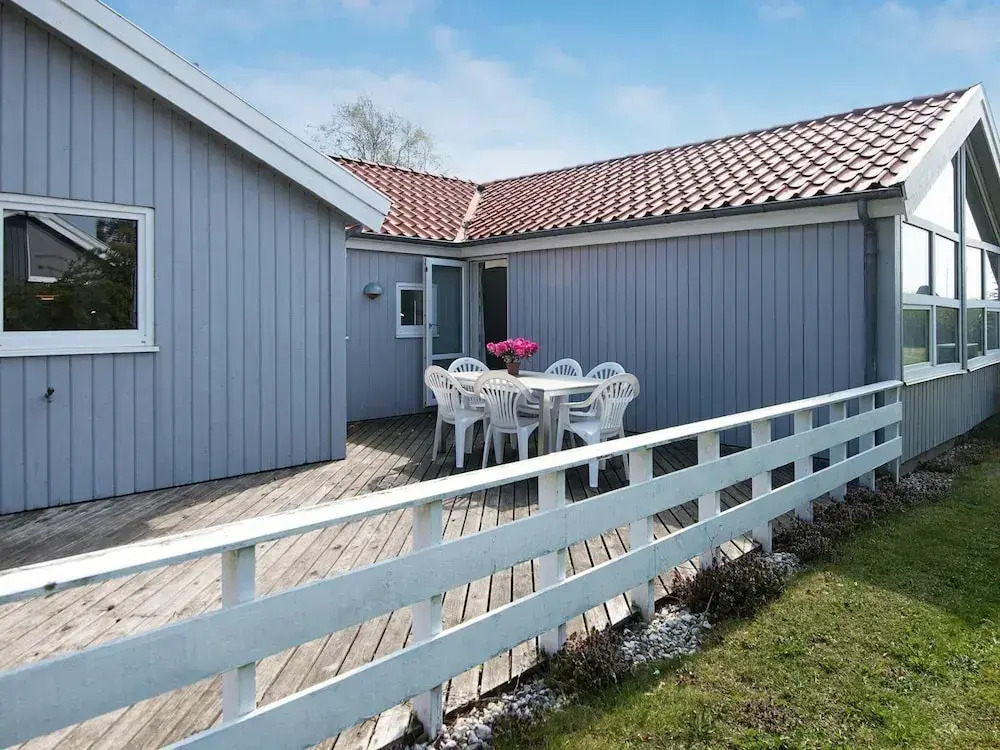 6 Person Holiday Home In Ebeltoft
