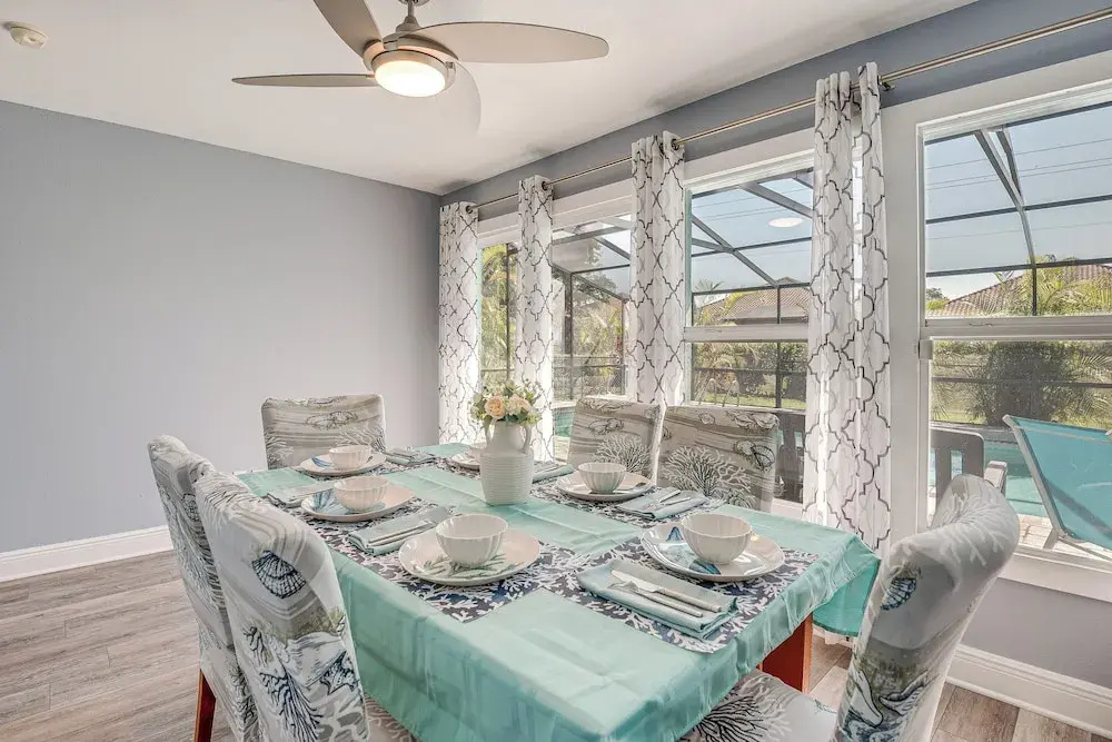 5 Mi to Beaches: Spacious Bradenton Home!