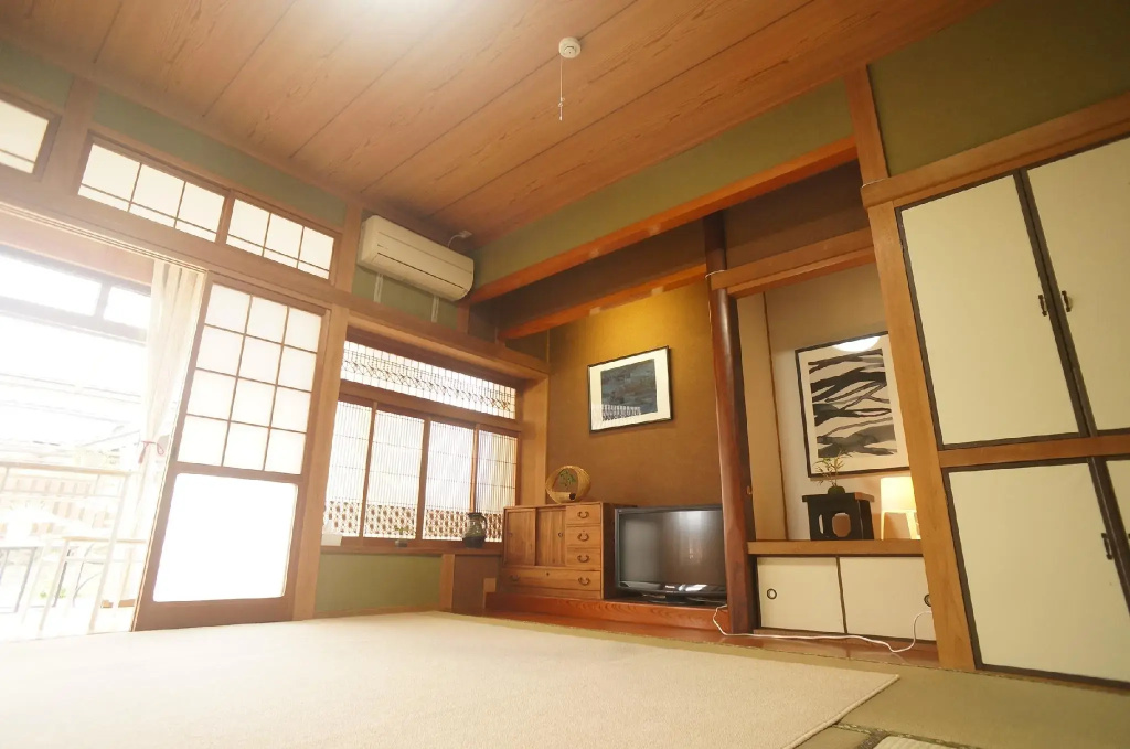 Standard Triple room
