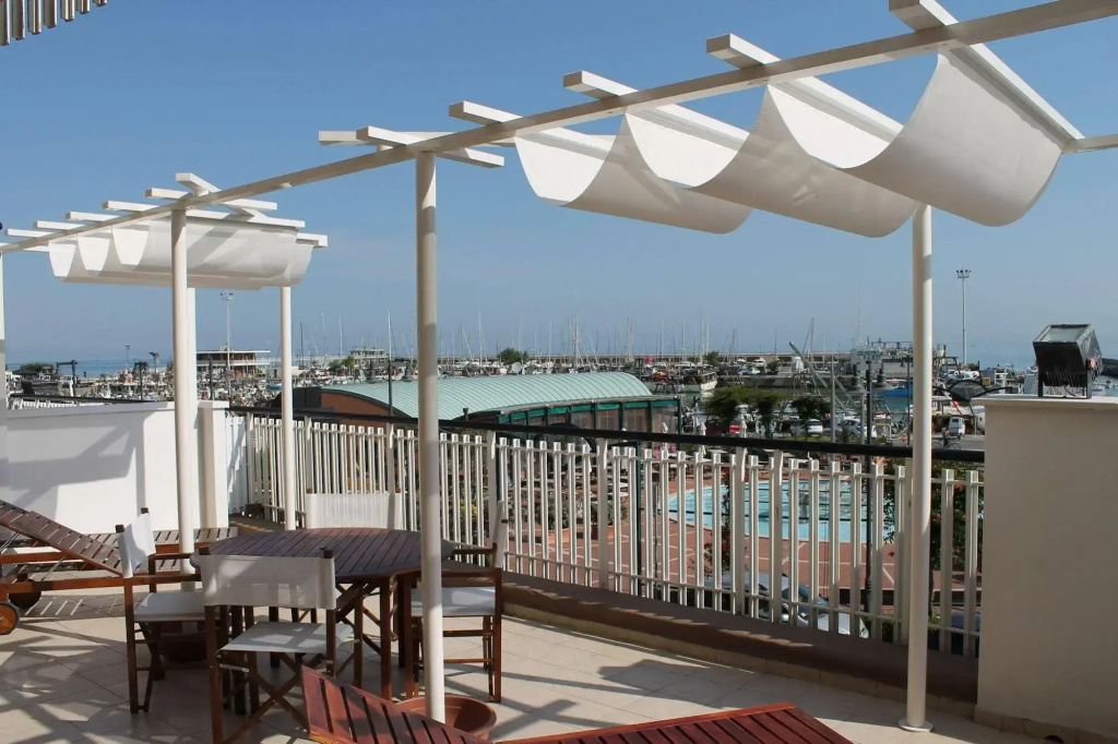 Hotel photo 8