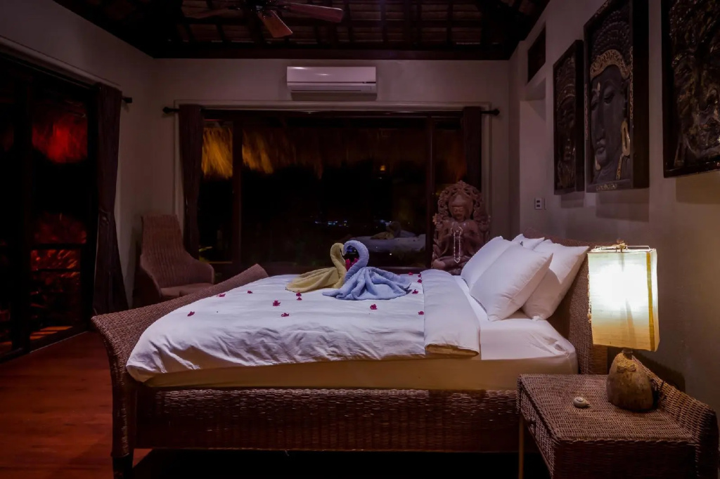 Den Pasar Boracay Villa