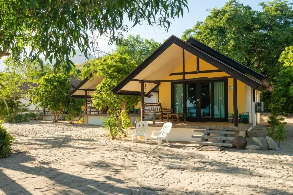 Standard room with sunrise view