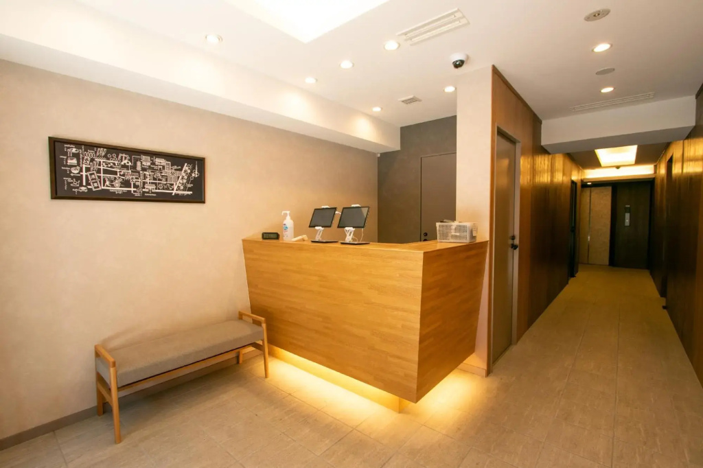 Lobby & Reception