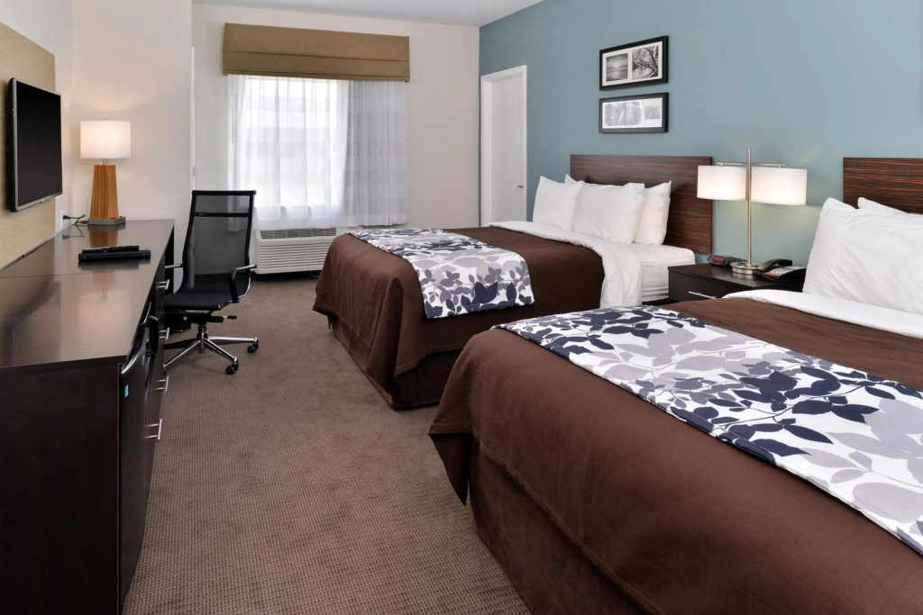 Sleep Inn & Suites Meridian - Bonita Lakes — 3