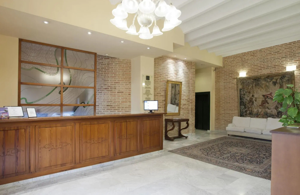 Hotel Ad Hoc Parque Golf - Général