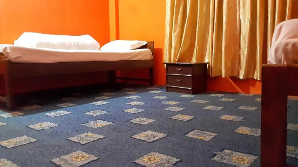 Economy room