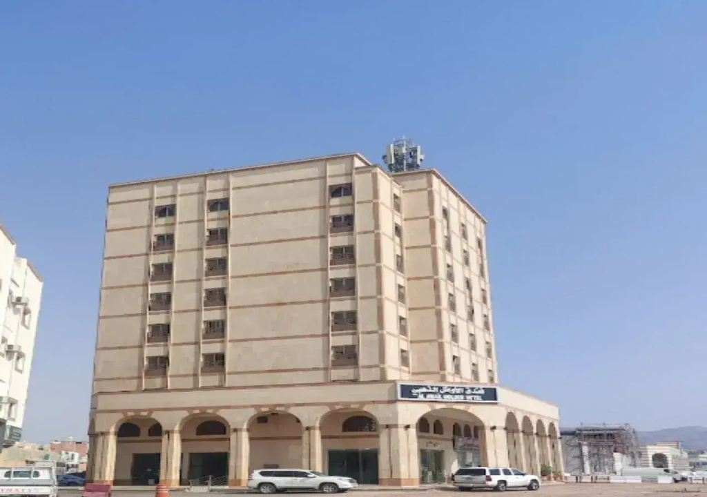 Al Awail Golden Hotel
