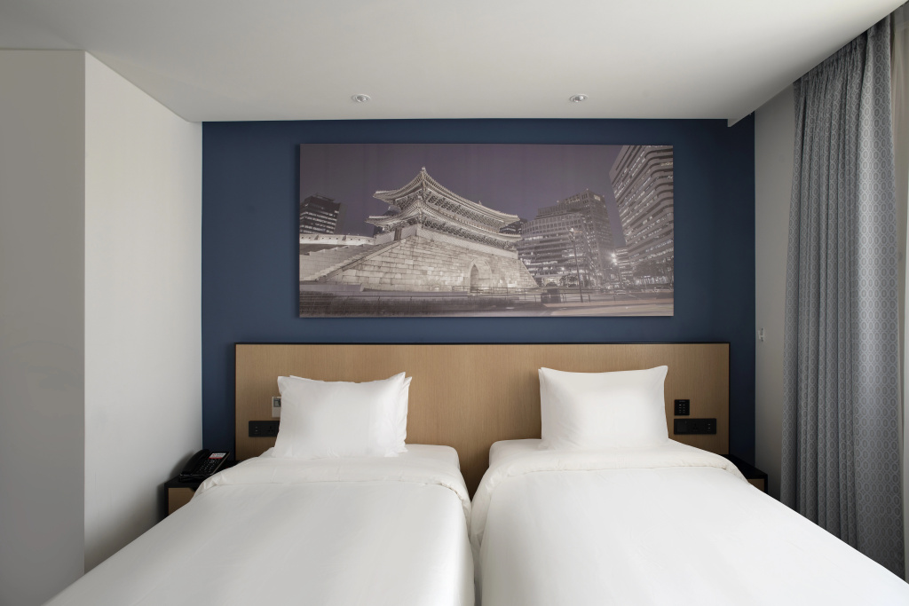 Отель Klaven Hotel Myeongdong City Hall в Сеуле