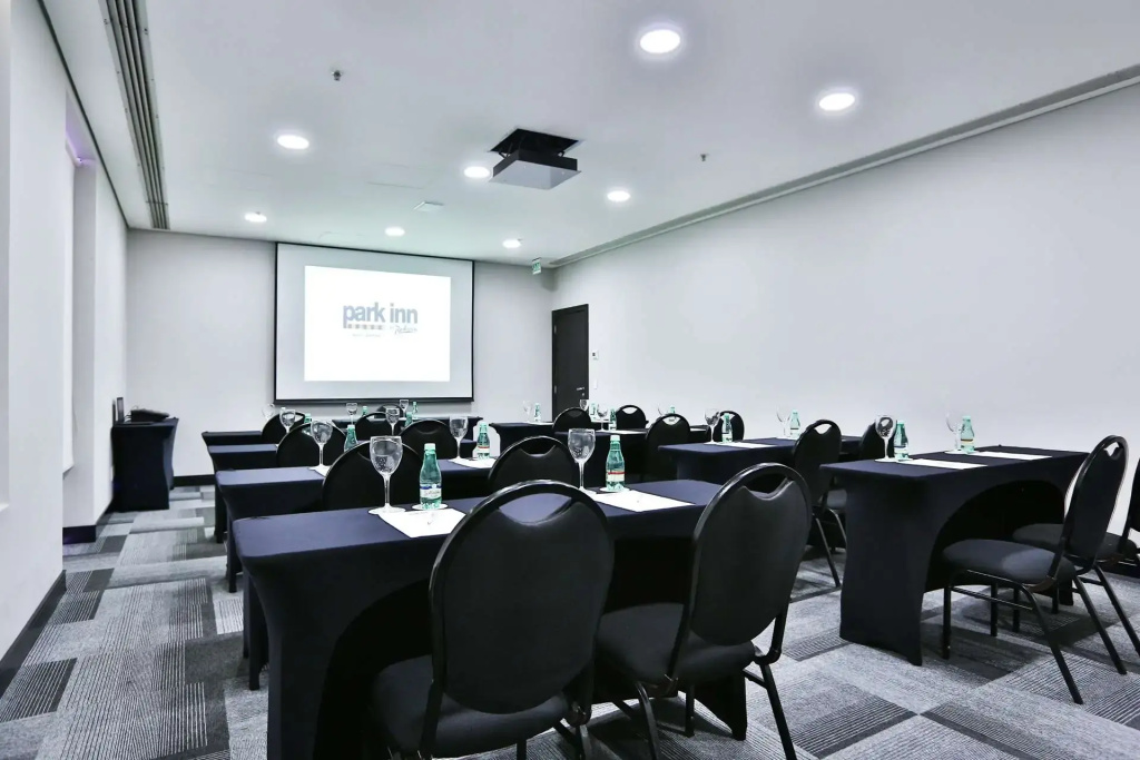 Park Inn by Radisson Berrini - Général
