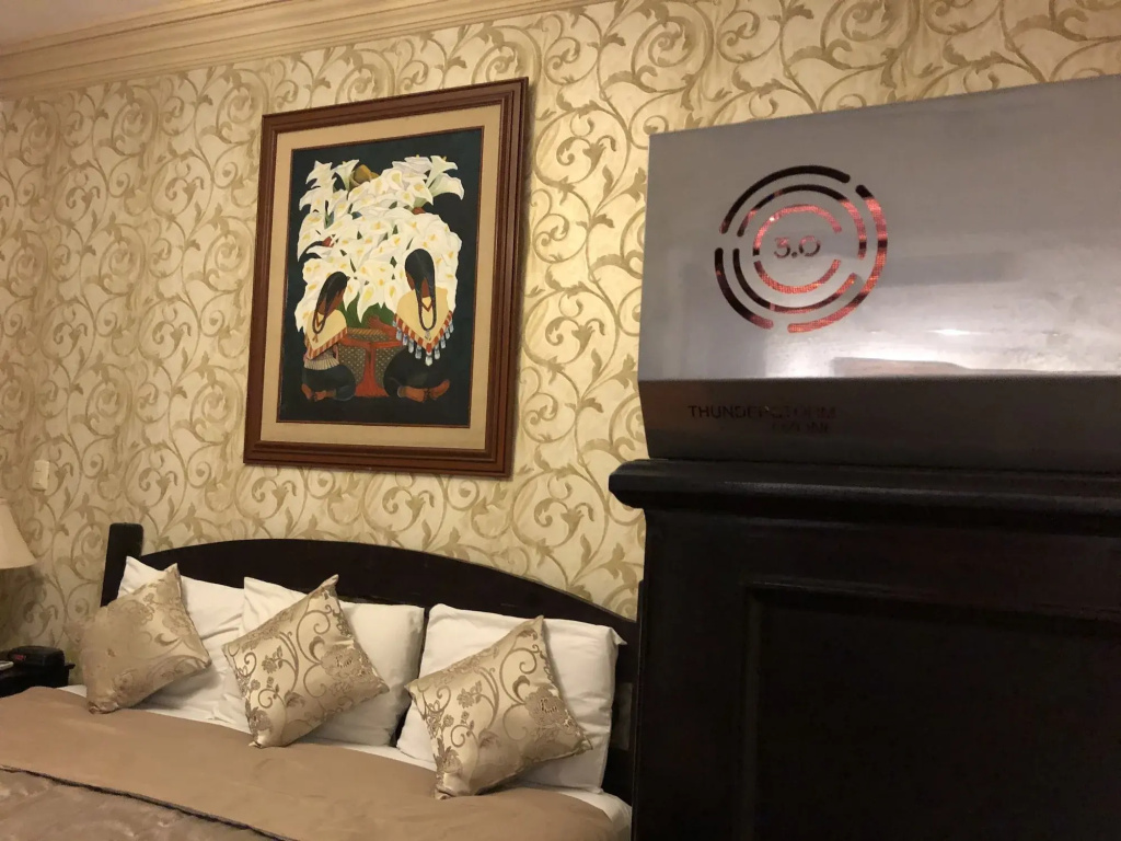 Lobby & Reception