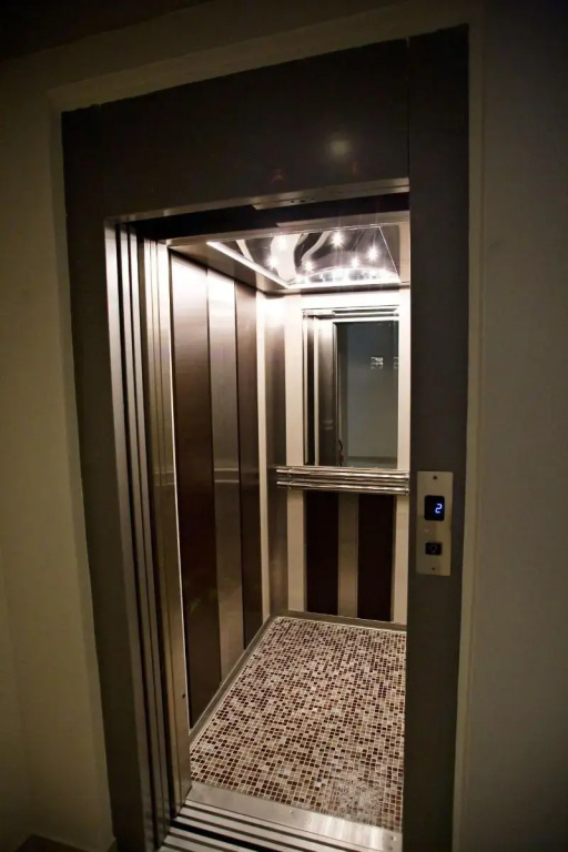 RG Status Hotel - Général