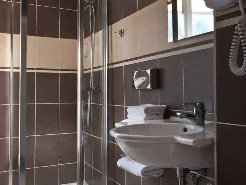Hotel de La Motte Picquet 63