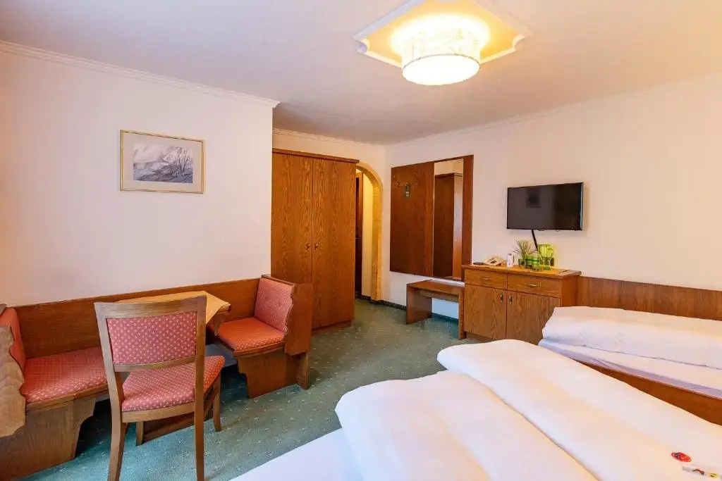 Standard Triple room with balcony