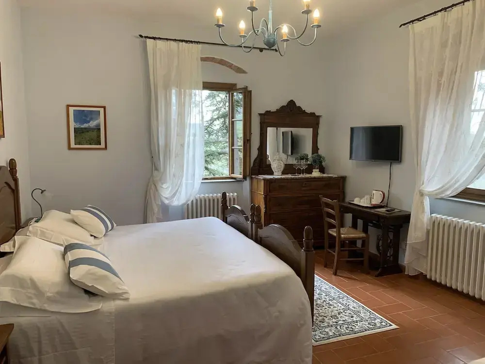 Standard Triple room with garden view