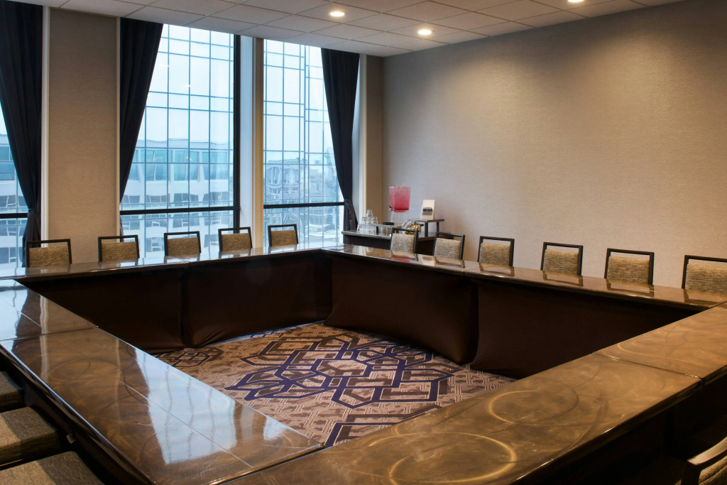 Sheraton Indianapolis City Centre Hotel - Général
