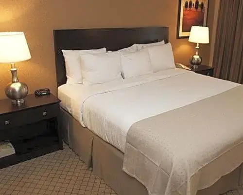 Armoni Inn & Suites - Chambres