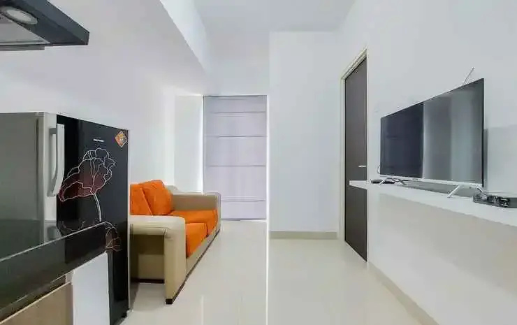 Luxurious 2BR Apartment at Serpong Garden By Travelio