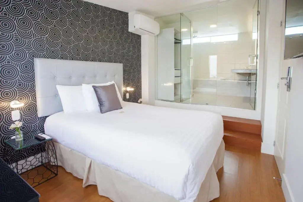 Economy room