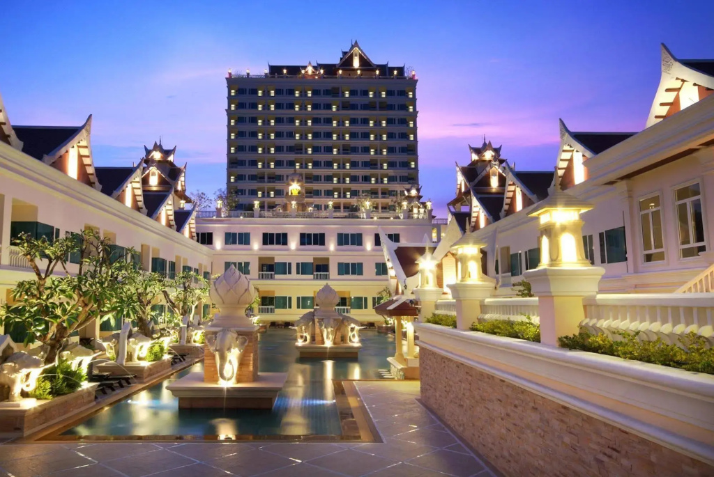 Grand Pacific Sovereign Resort & Spa (SHA Plus+)