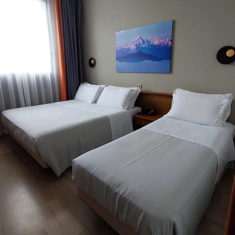 Euro Motel — 3