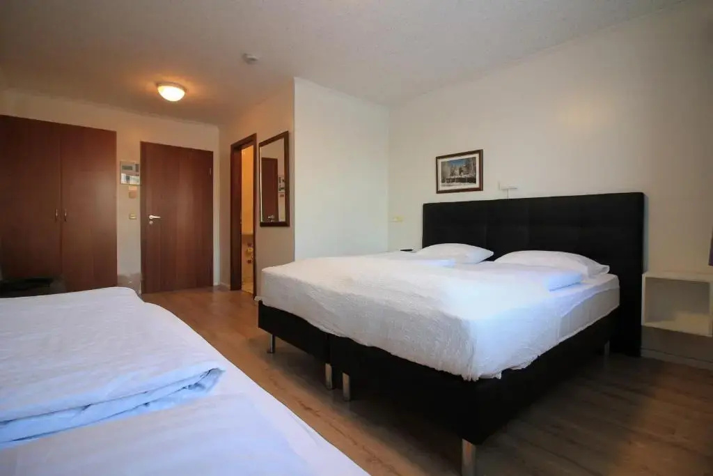 Hotel Hella - Chambres