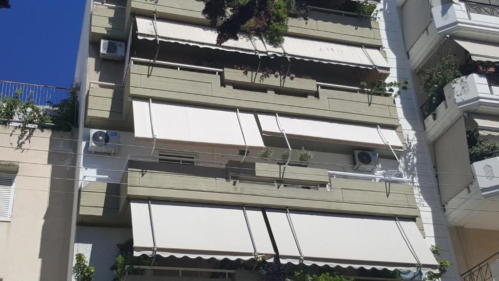 Captains 2-Bedroom Suite in Athens Nea Smyrni