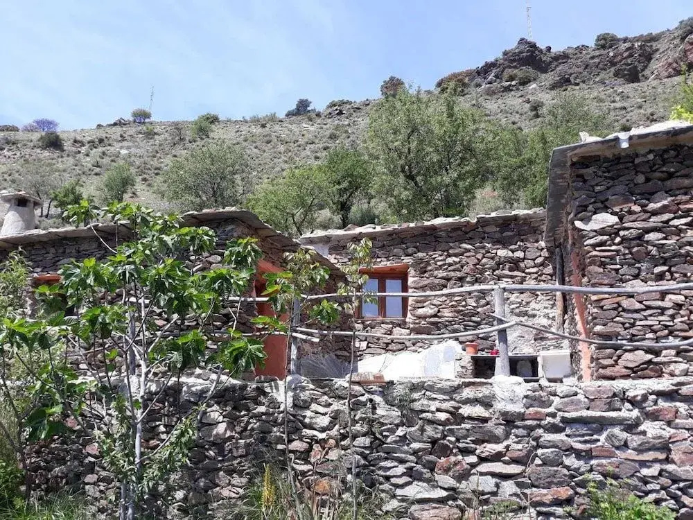 Refugio Arrabales de la Alpujarra - Hostel
