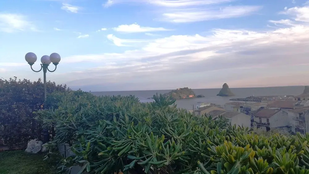 Beach & Waterfront