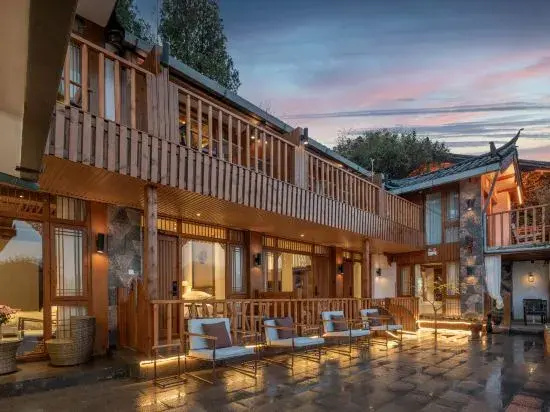 Lijiang Ancient City Meets Jiaren · White Horse Light Luxury · Snow Mountain View Homestay