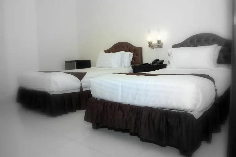 Deluxe Suite