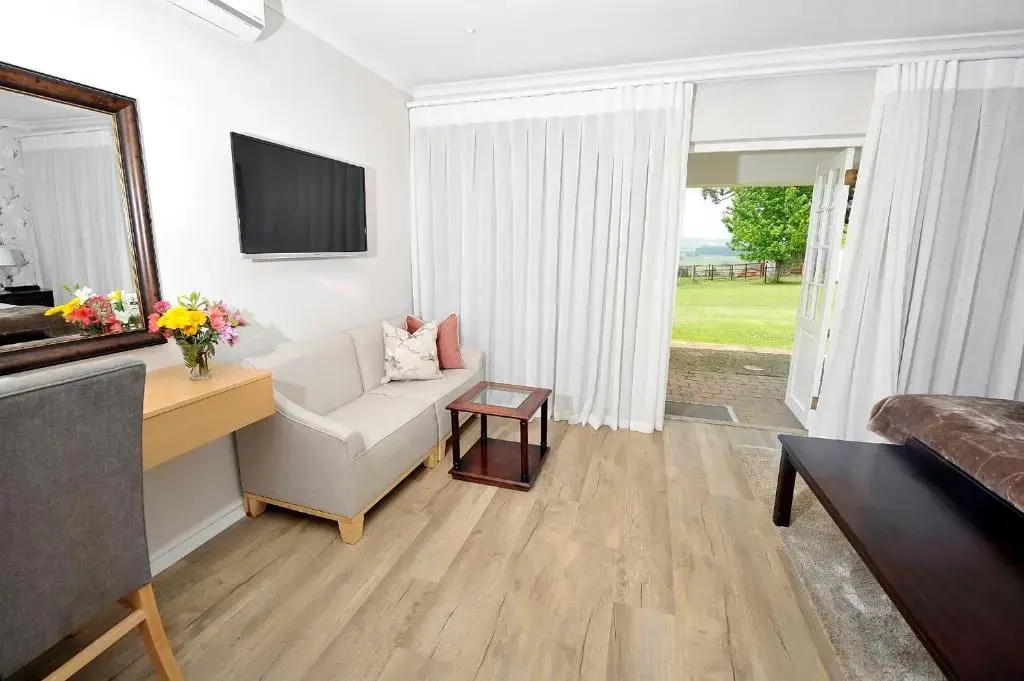 Standard Double room with garden view (full double bed)
