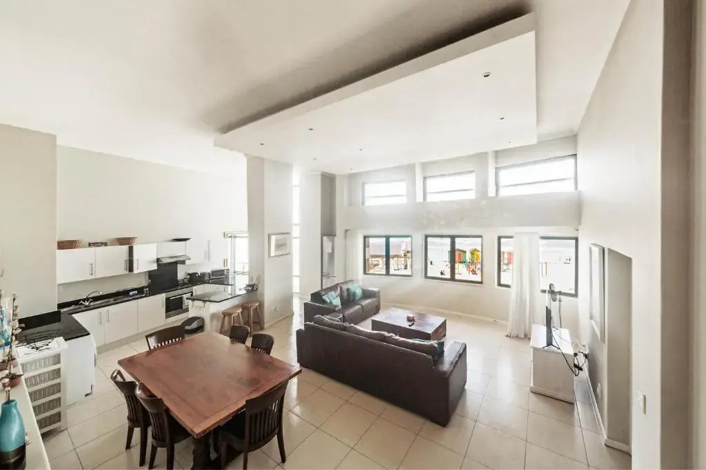 3 Bedrooms Apartment with sea view