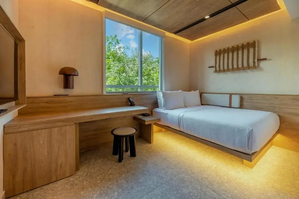 Mobility/Hearing Accessible Double room (full double bed)