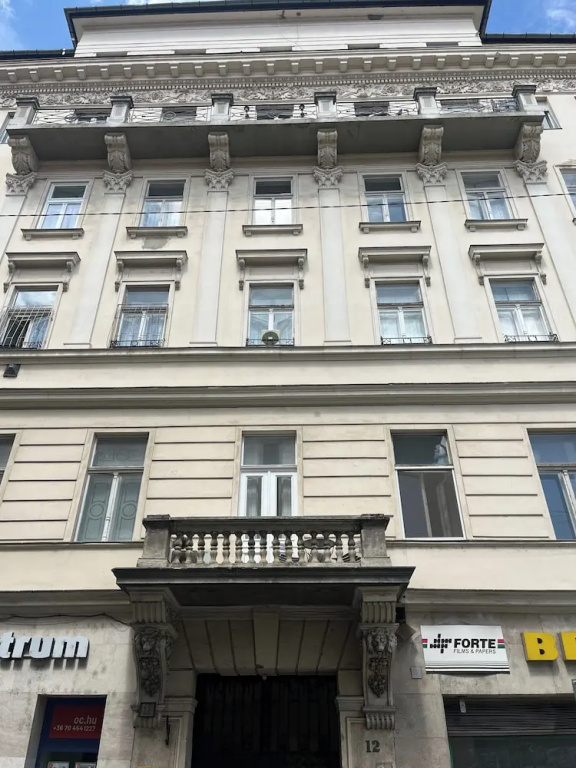 New! Libra Grande Venetian Style Apartment