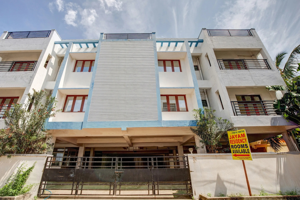 Hotel O Jeyam Residency
