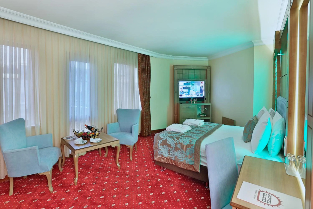 Budo Hotel — 4