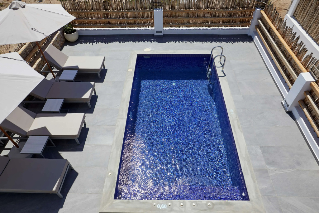 Sea Breeze Santorini Beach Resort, Curio Collection Hilton - 3