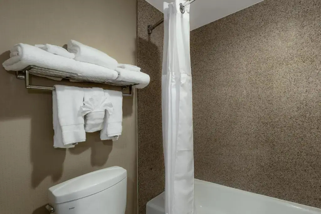 Best Western Plus Newport Mesa Inn - Chambres