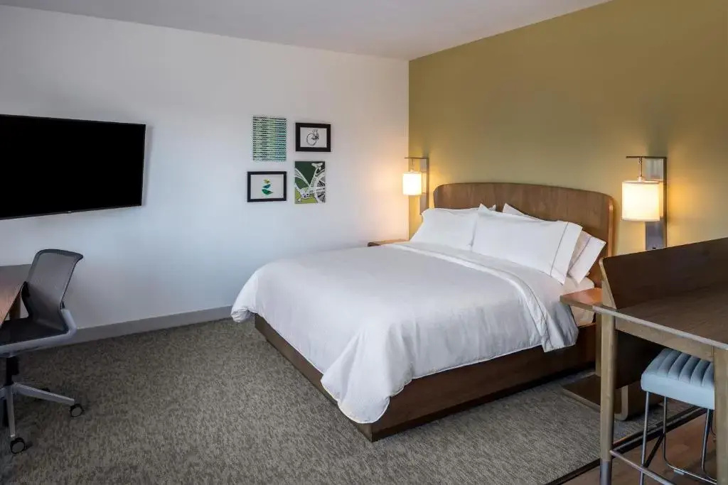 Double Studio with city view (full double bed)