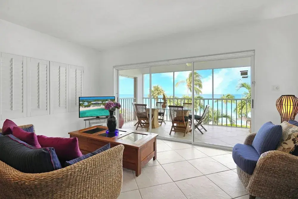 Aqua Bay Club Condos - Chambres