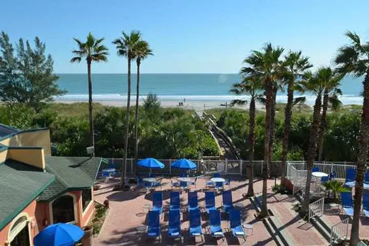 Beach & Waterfront