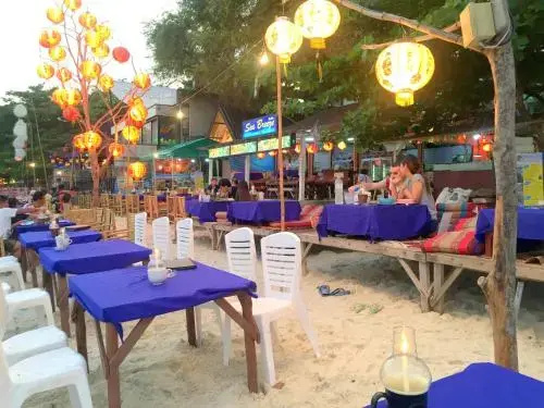 Beach & Waterfront