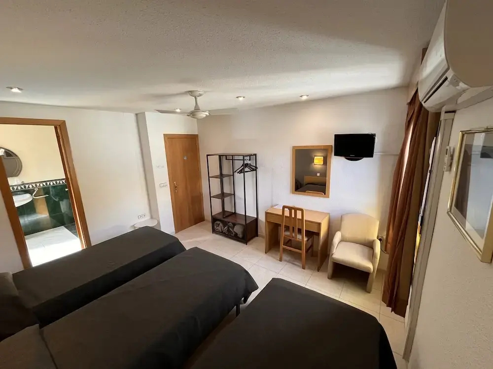 Comfort room