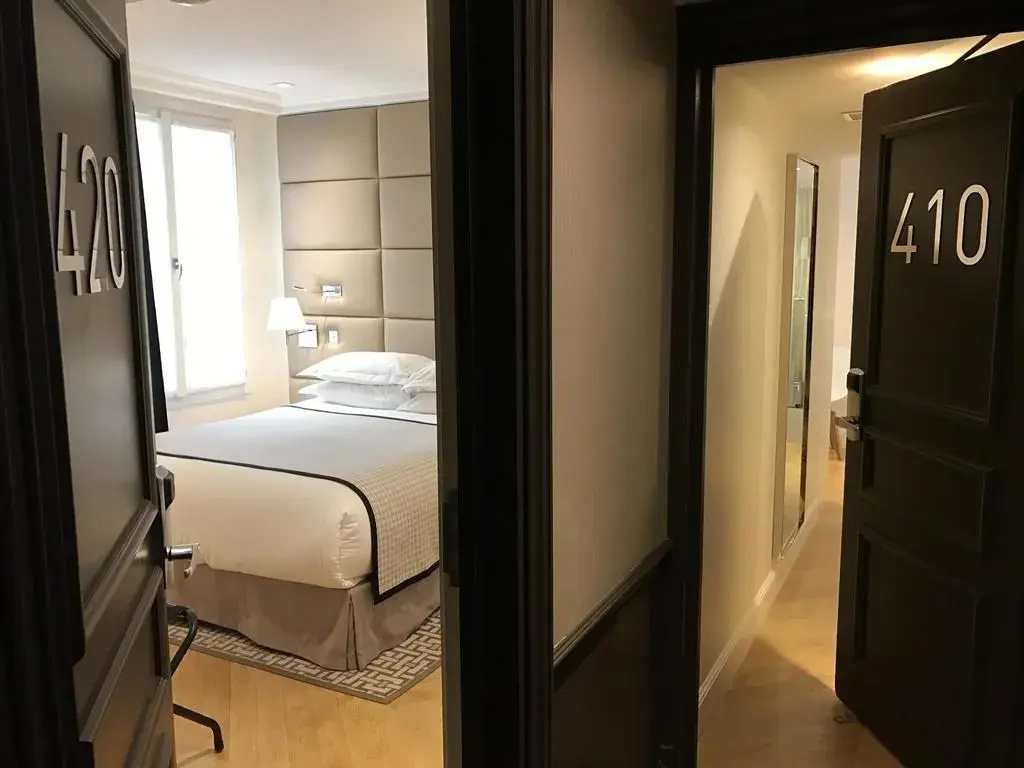Hotel R de Paris 21