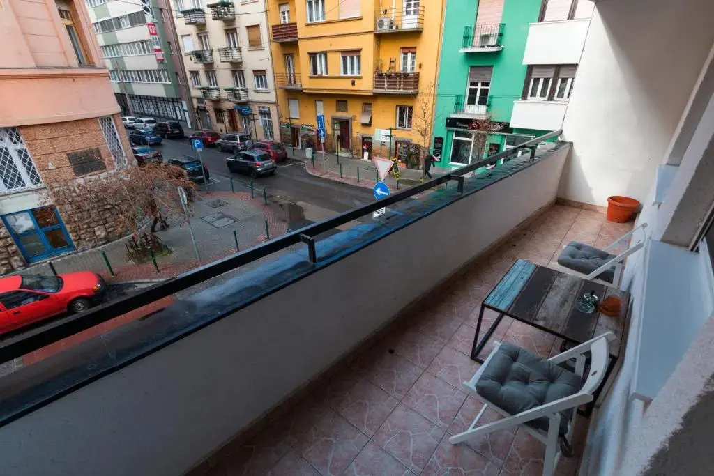 Deluxe Apartment