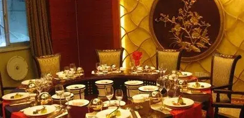 Food & Beverage