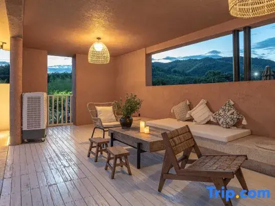 In Murakami·Moganshan Hot Spring Resort Homestay (Firefly Base)