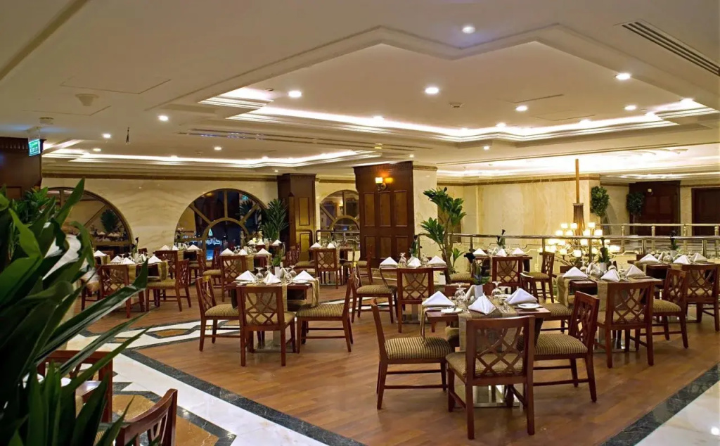 Food & Beverage