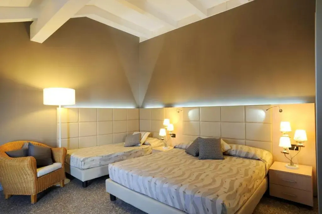 2 Bedrooms Penthouse Apartment with sea view